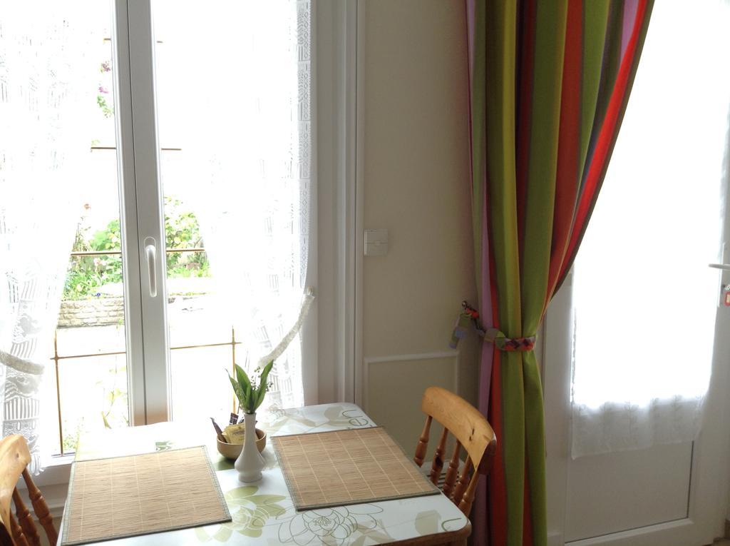 Au Bon Gite - Studio Arromanches-les-Bains Ngoại thất bức ảnh